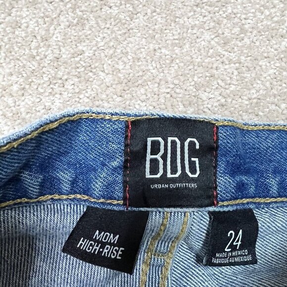 BDG Urban Outfitters Mom High Rise Shorts Blue Denim Cuffed Pockets Size 24 - Picture 9 of 10